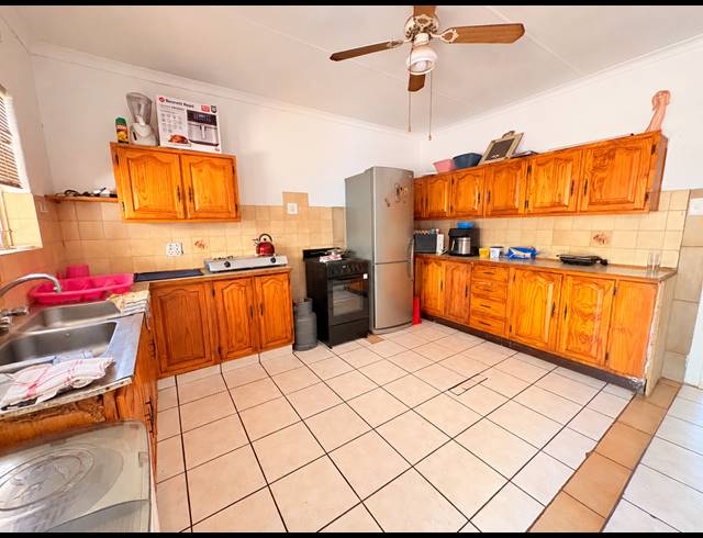 2 BEDROOM TOWNHOUSE FOR SALE IN DUNCANVILLE